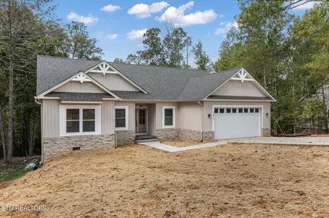 185 Southern Creek Cir, Bloomington Springs, TN 38545