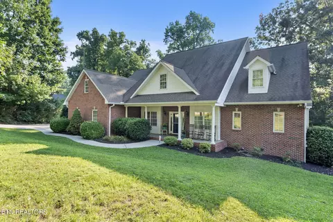226 Alpine Dr, Clinton, TN 37716