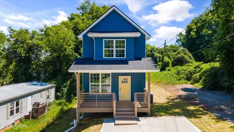 206 Bentley St, Knoxville, TN 37914