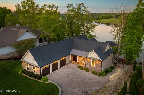 957 Kahite Tr, Vonore, TN 37885