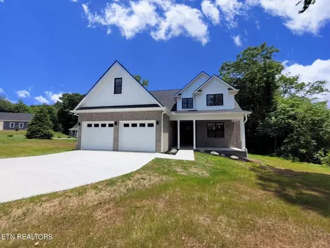 238 Scarlet Oak Way, Lenoir City, TN 37772