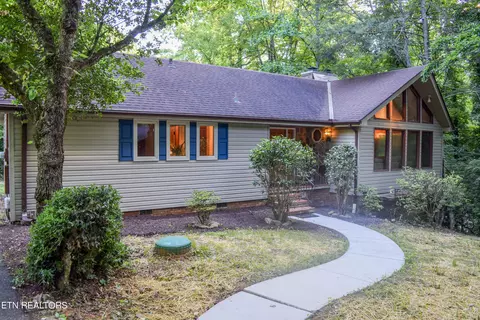 4728 River Oak Drive Dr, Knoxville, TN 37920