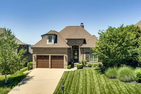 15314 Lighthouse Pointe Dr, Lenoir City, TN 37772