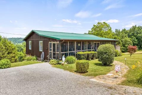 346 Buffalo Ln, Tazewell, TN 37879