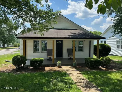 710 S Cumberland Ave, La Follette, TN 37766