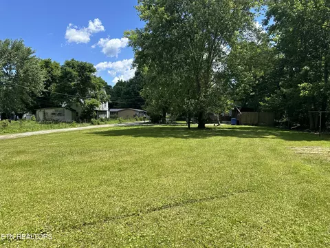 219 Walden Dr, Rocky Top, TN 37769