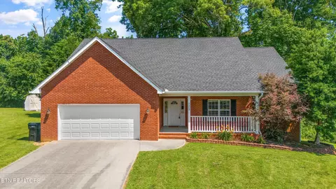 7205 Dunsten Dr, Knoxville, TN 37931