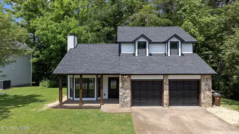 107 Tiffany Pl, Oak Ridge, TN 37830