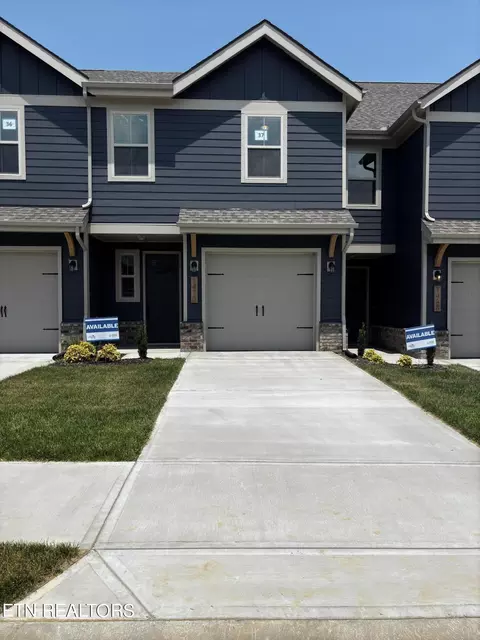 1470 Mountain Quail Cir, Maryville, TN 37801
