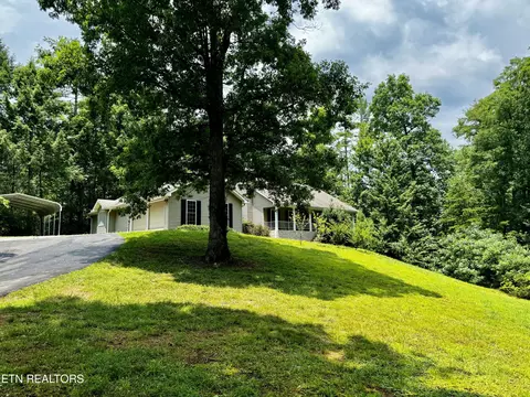 244 Hesses Creek Rd, Walland, TN 37886