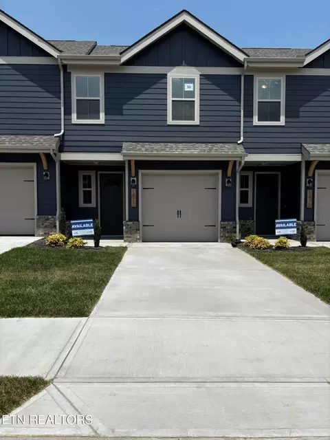1472 Mountain Quail Cir, Maryville, TN 37801
