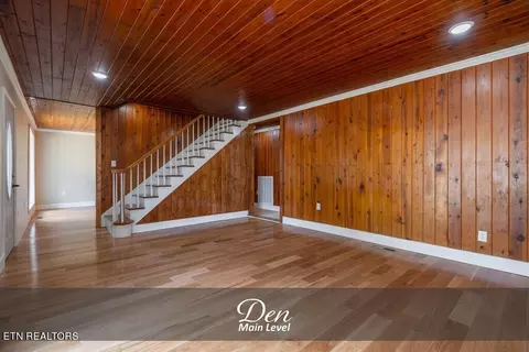 Living - 413 Buffalo Valley Rd, Baxter, TN 38544 photo 4 of 4
