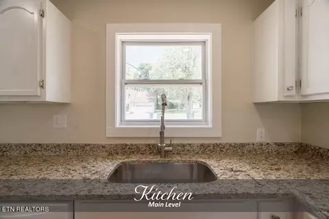 Kitchen - 413 Buffalo Valley Rd, Baxter, TN 38544 photo 4 of 4