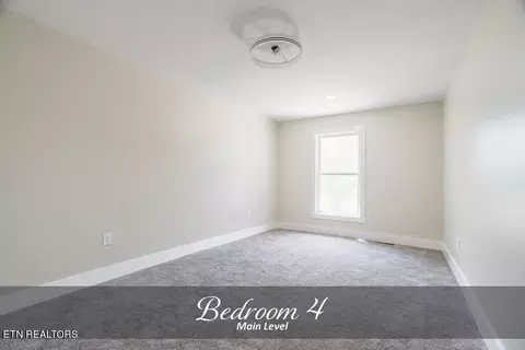 Bedroom - 413 Buffalo Valley Rd, Baxter, TN 38544 photo 3 of 6
