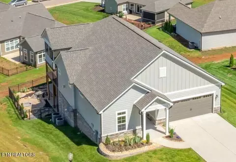 126 Dogwood Pl, Lenoir City, TN 37772
