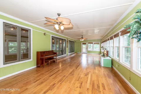 229 Riverview Rd, Townsend, TN 37882 photo 9