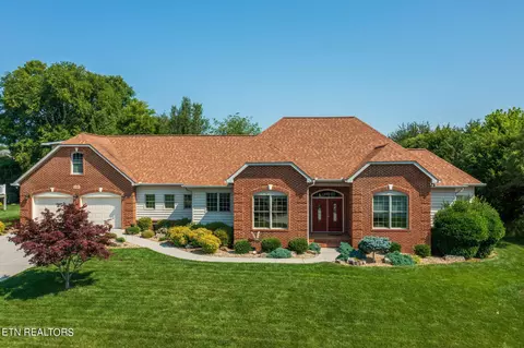 121 Naduli Tr, Vonore, TN 37885