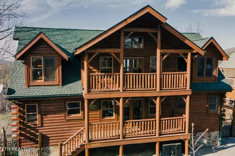 1411 Eagle Cloud Way, Sevierville, TN 37862