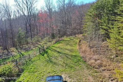 Lee Cross Lane, Pioneer, TN 37847