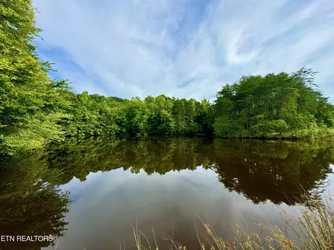 1248 Dry Fork Valley Rd, Ten Mile, TN 37880
