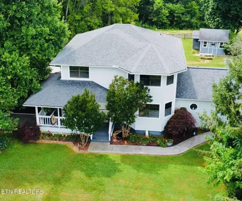 4749 Davis Ferry Rd, Loudon, TN 37774