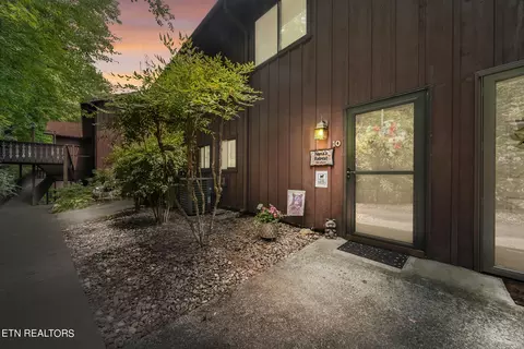 3815 E Pkwy #10, Gatlinburg, TN 37738