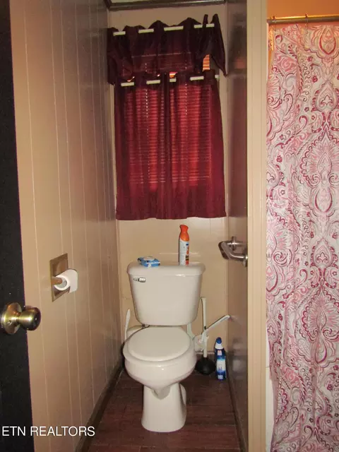508 Wilderness Rd, Middlesboro, KY 40965 photo 12