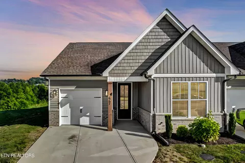447 Toronto Ln, Knoxville, TN 37918