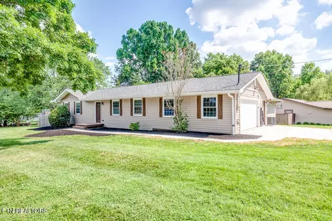10100 Wolf Den Ln, Knoxville, TN 37932