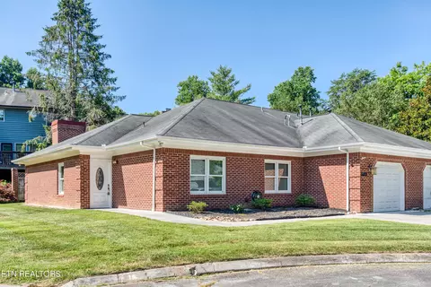 12 Bellhaven Lane Ln, Oak Ridge, TN 37830