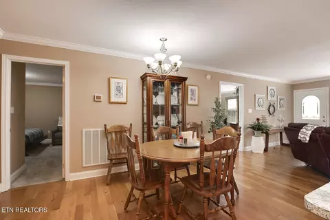 Dining - 5012 Fairgrounds Pl, Kingston, TN 37763 photo 4 of 5