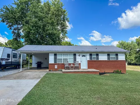 111 Hawkins Rd, Sweetwater, TN 37874
