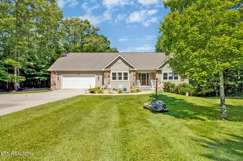 265 Pomeroy Dr, Crossville, TN 38558
