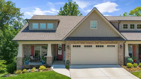 13053 Hampshire Bay Ln, Farragut, TN 37934