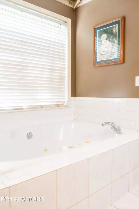 6049 Commodore Cir, Baxter, TN 38544 photo 15