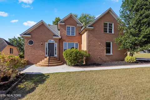 1212 Harper Pl, Knoxville, TN 37922