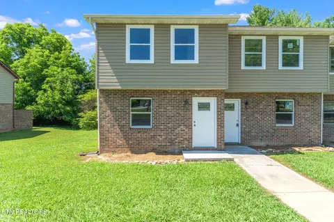 7220 Old Clinton Pike #8, Knoxville, TN 37921