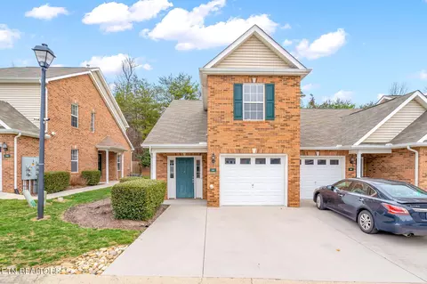 7042 La Christa Way, Knoxville, TN 37921
