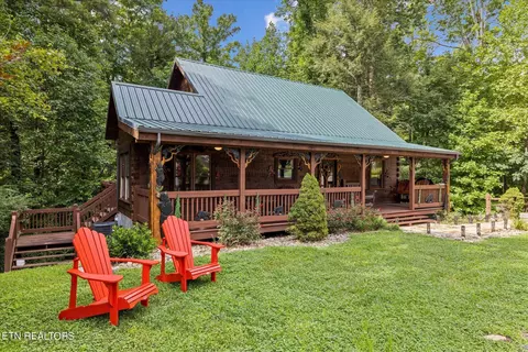 2410 Possum Cove Way, Sevierville, TN 37862