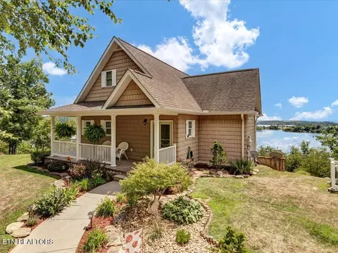 539 Channel Point Dr, Mooresburg, TN 37811