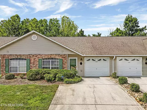 7572 Creek Song Ct, Knoxville, TN 37920