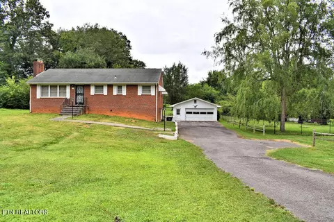 608 Victor Dr, Knoxville, TN 37912