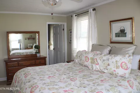 Bedroom - 113 Grant St, Harrogate, TN 37752 photo 6 of 6
