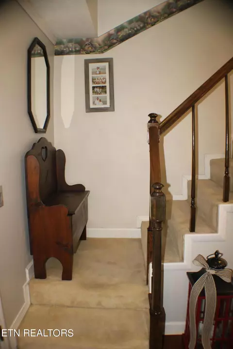 Entry Way - 113 Grant St, Harrogate, TN 37752 photo 2 of 3