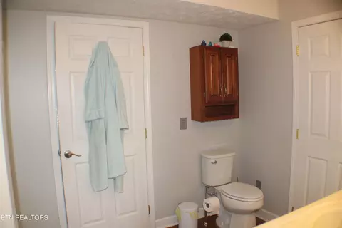 Bath - 113 Grant St, Harrogate, TN 37752 photo 1 of 5