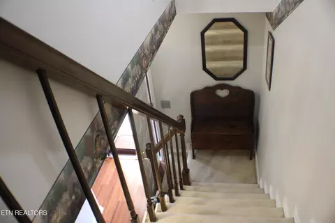 Entry Way - 113 Grant St, Harrogate, TN 37752 photo 1 of 3