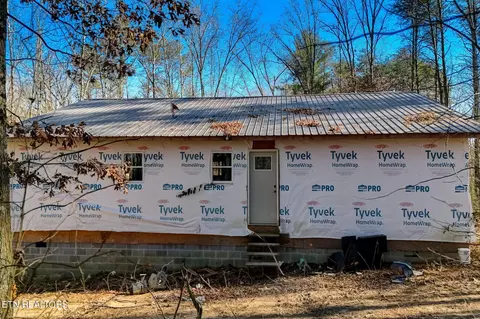Susan Circle, Deer Lodge, TN 37726 photo 5