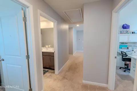 Entry Way - 216 Belle Ct, Talbott, TN 37877 photo 4 of 4
