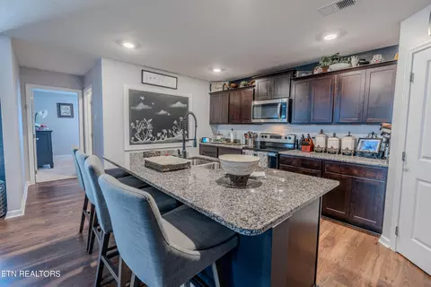 Kitchen - 216 Belle Ct, Talbott, TN 37877 photo 2 of 3