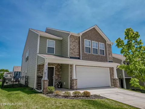 Exterior - 216 Belle Ct, Talbott, TN 37877 photo 3 of 13